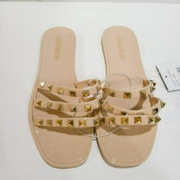 Olivia Miller Rio Jelly Nude-8 - Picture 2 of 3